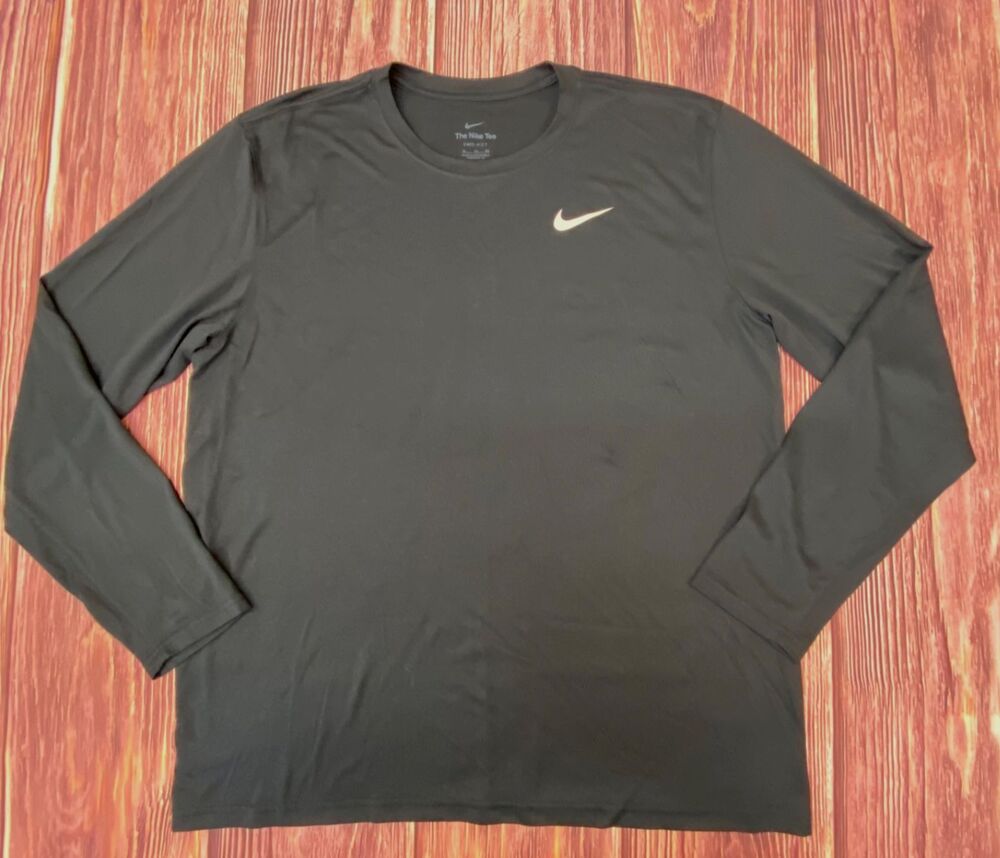 Nike Dri-FIT Men's XL Long Sleeve Athletic Shirt Performance Training Tee